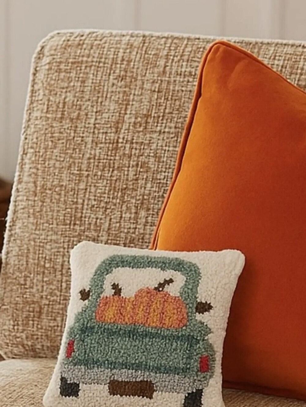 Tori Grace Pickup Truck Pumpkin Hooked Fall Mini Accent Pillow NWT Chicago